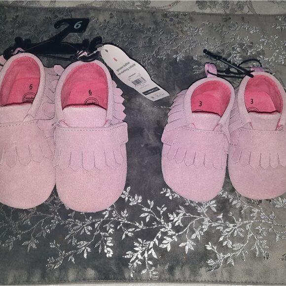 Genuine Leather Non-marking Outsole Moccasin - Picture 1 of 4